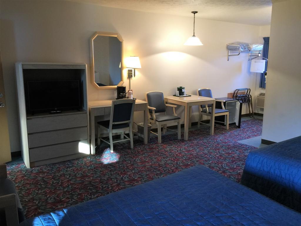 Cedar Motor Inn Marquette Eksteriør bilde