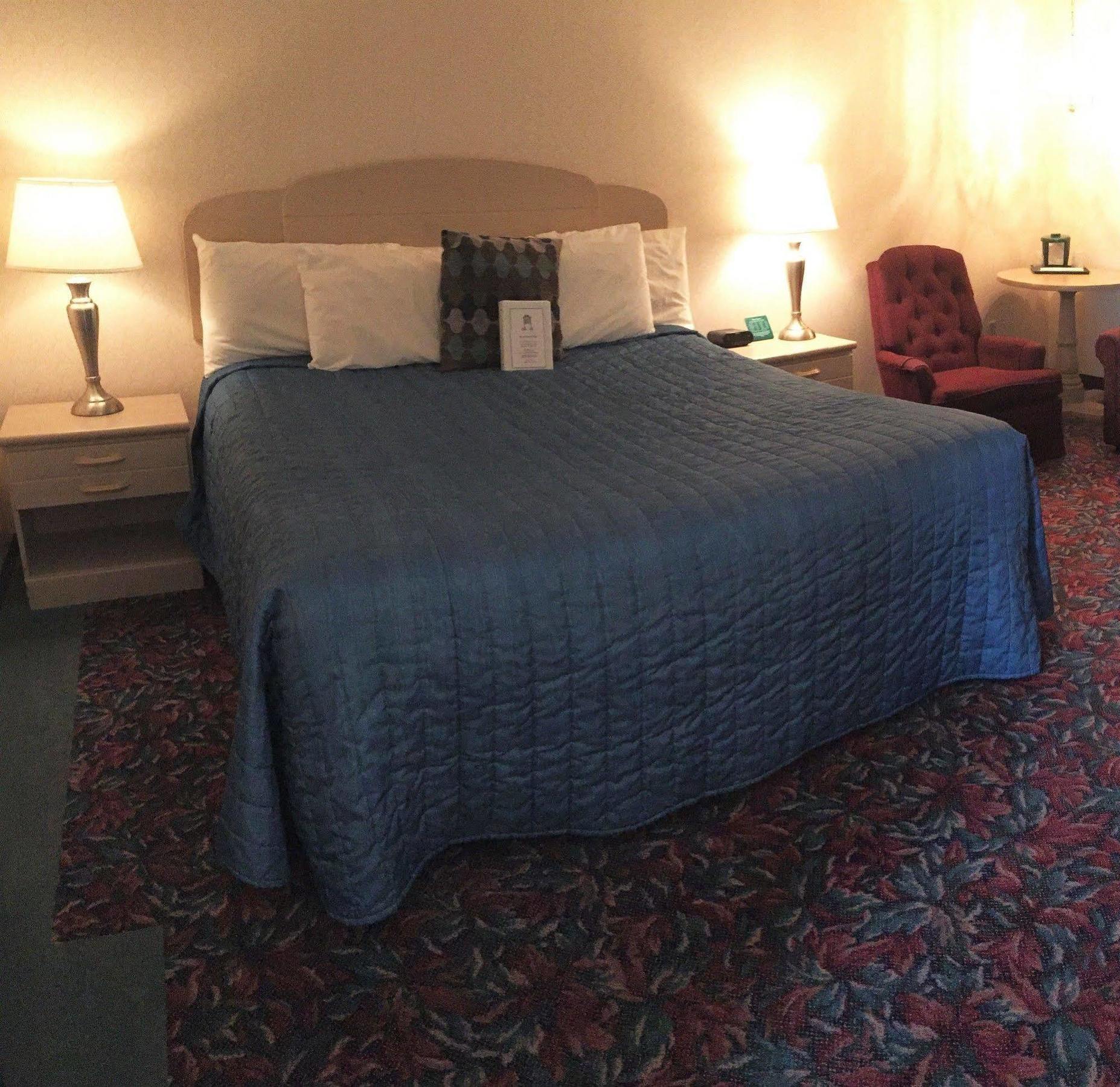 Cedar Motor Inn Marquette Eksteriør bilde