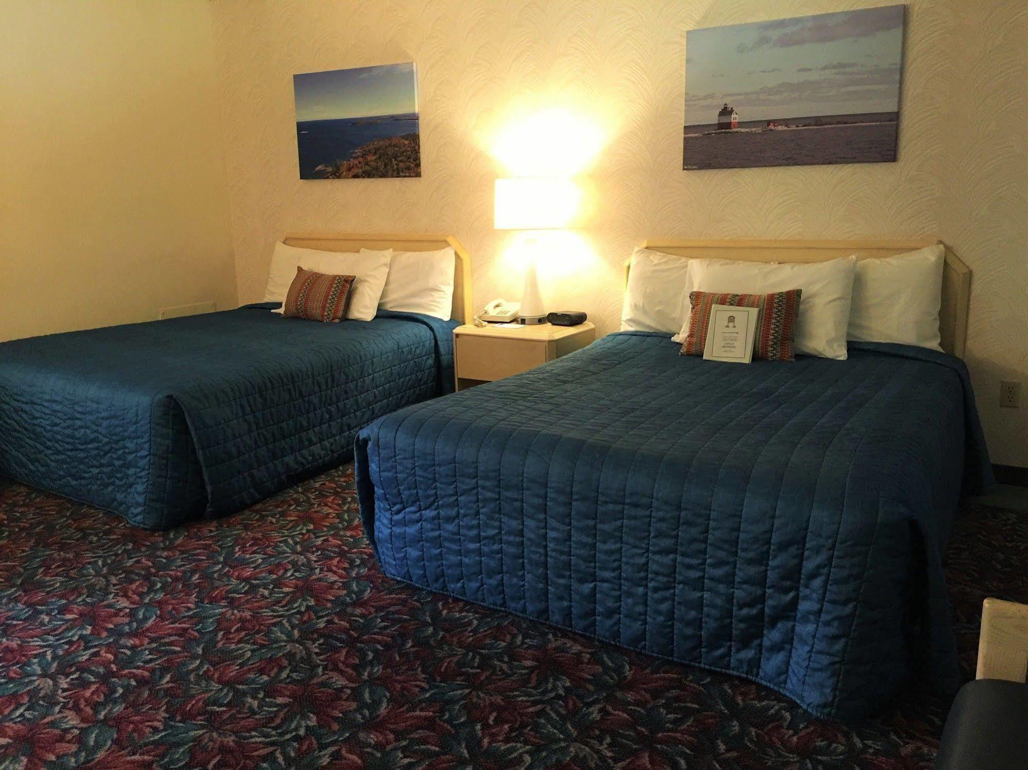 Cedar Motor Inn Marquette Eksteriør bilde