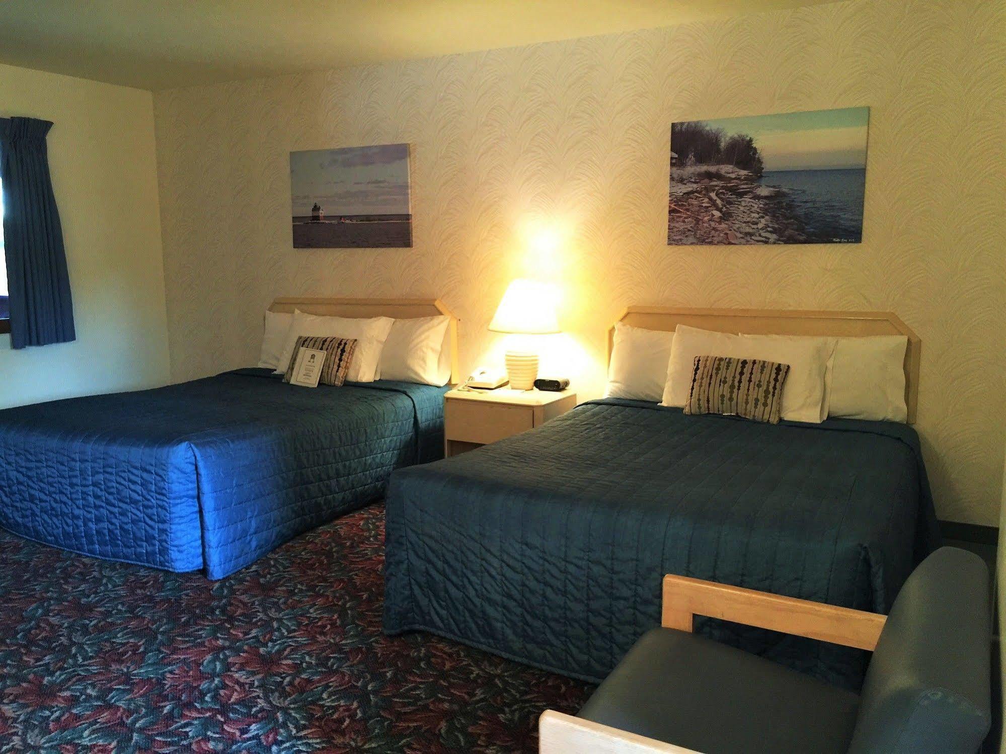 Cedar Motor Inn Marquette Eksteriør bilde