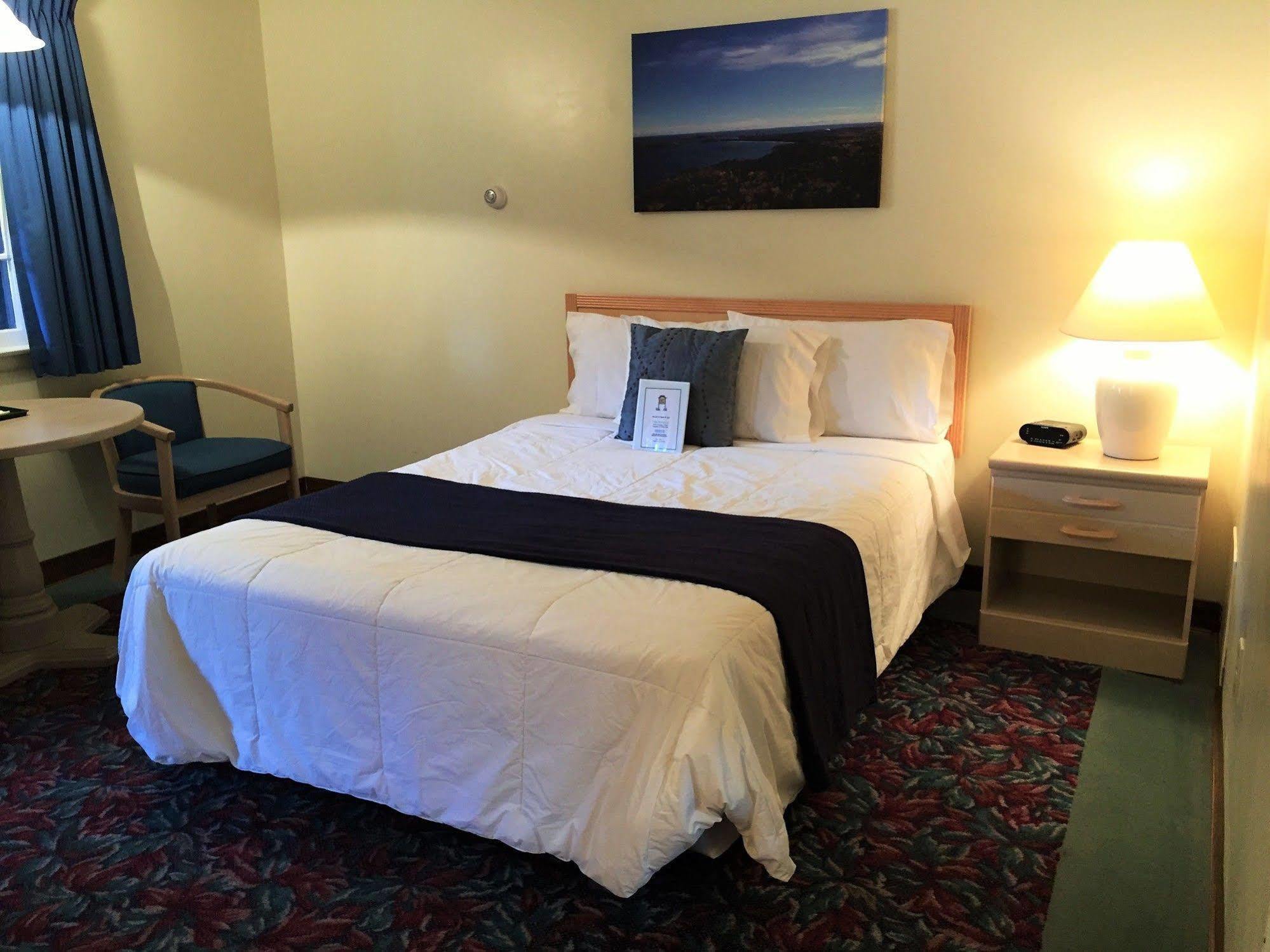 Cedar Motor Inn Marquette Eksteriør bilde