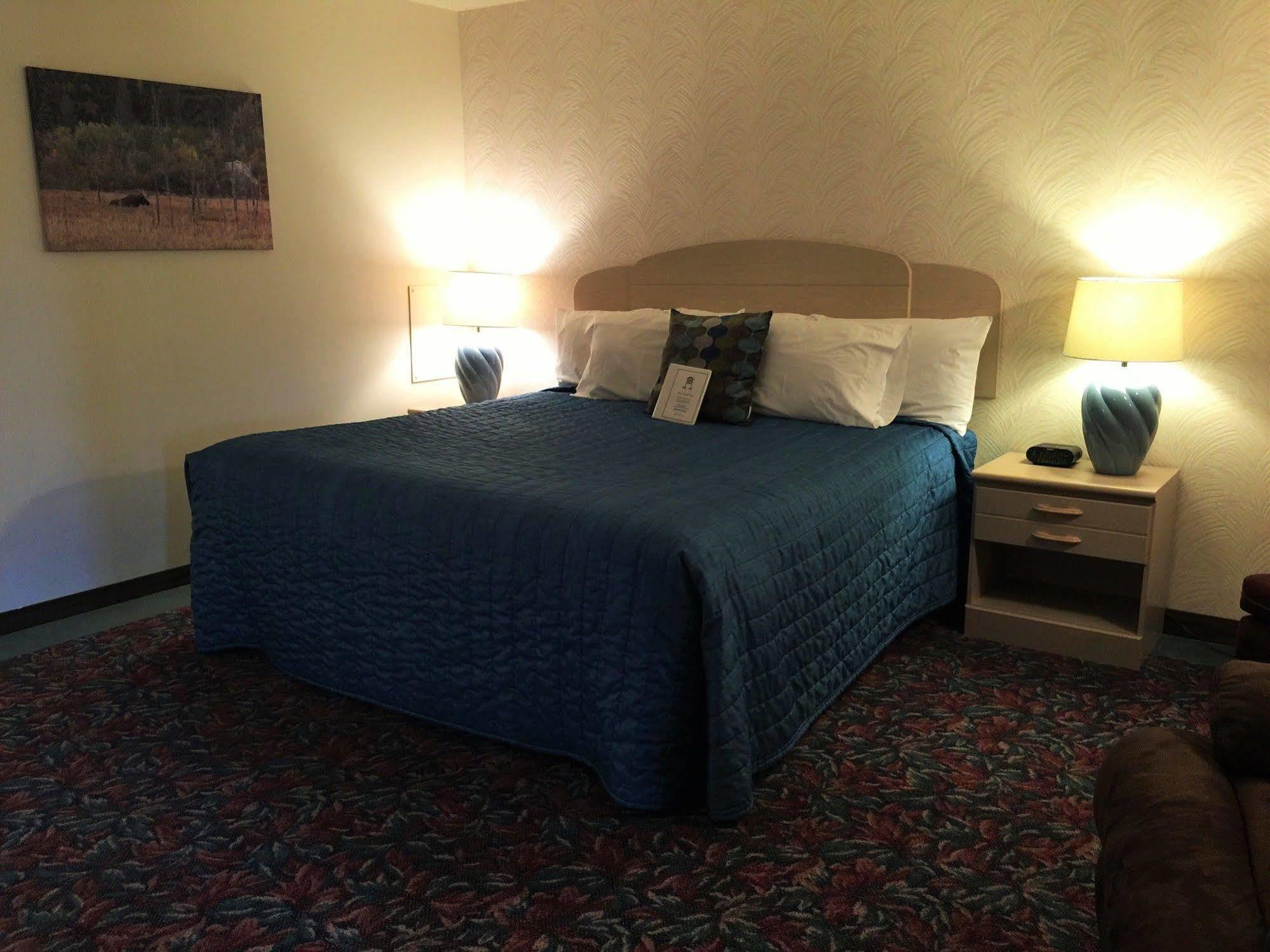 Cedar Motor Inn Marquette Eksteriør bilde
