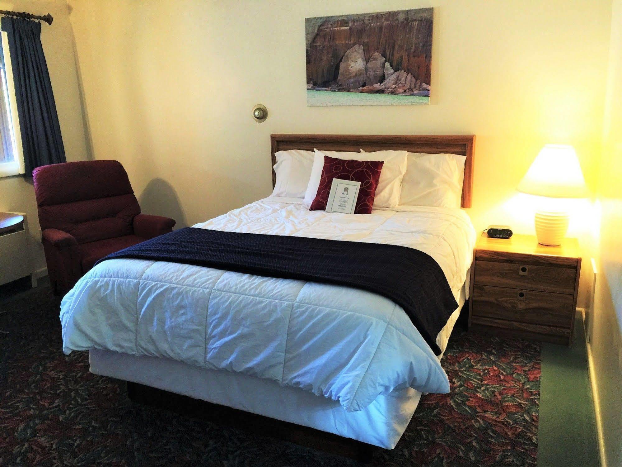 Cedar Motor Inn Marquette Eksteriør bilde