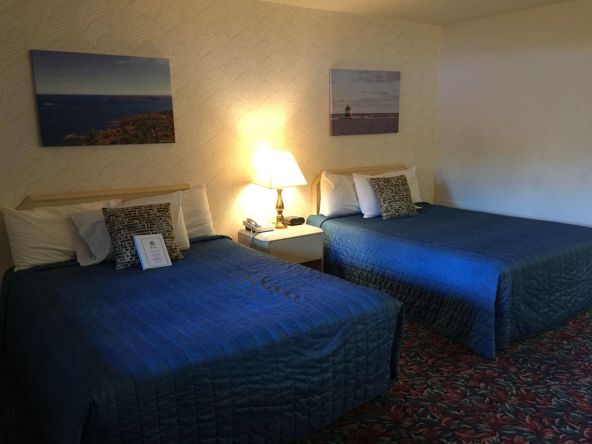 Cedar Motor Inn Marquette Eksteriør bilde