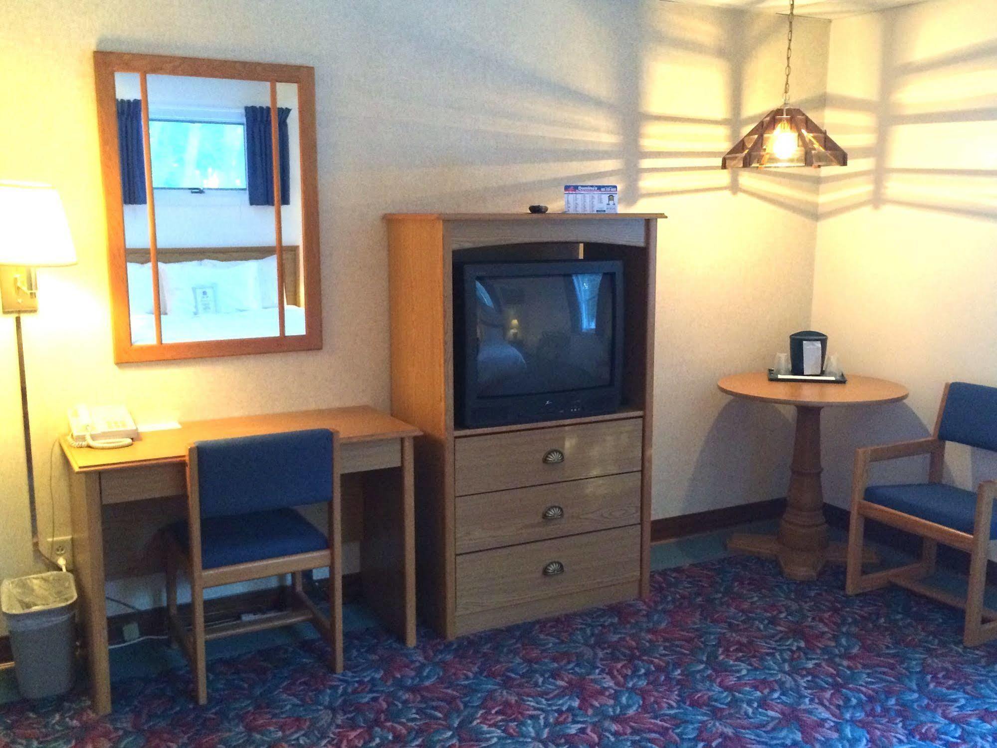 Cedar Motor Inn Marquette Eksteriør bilde