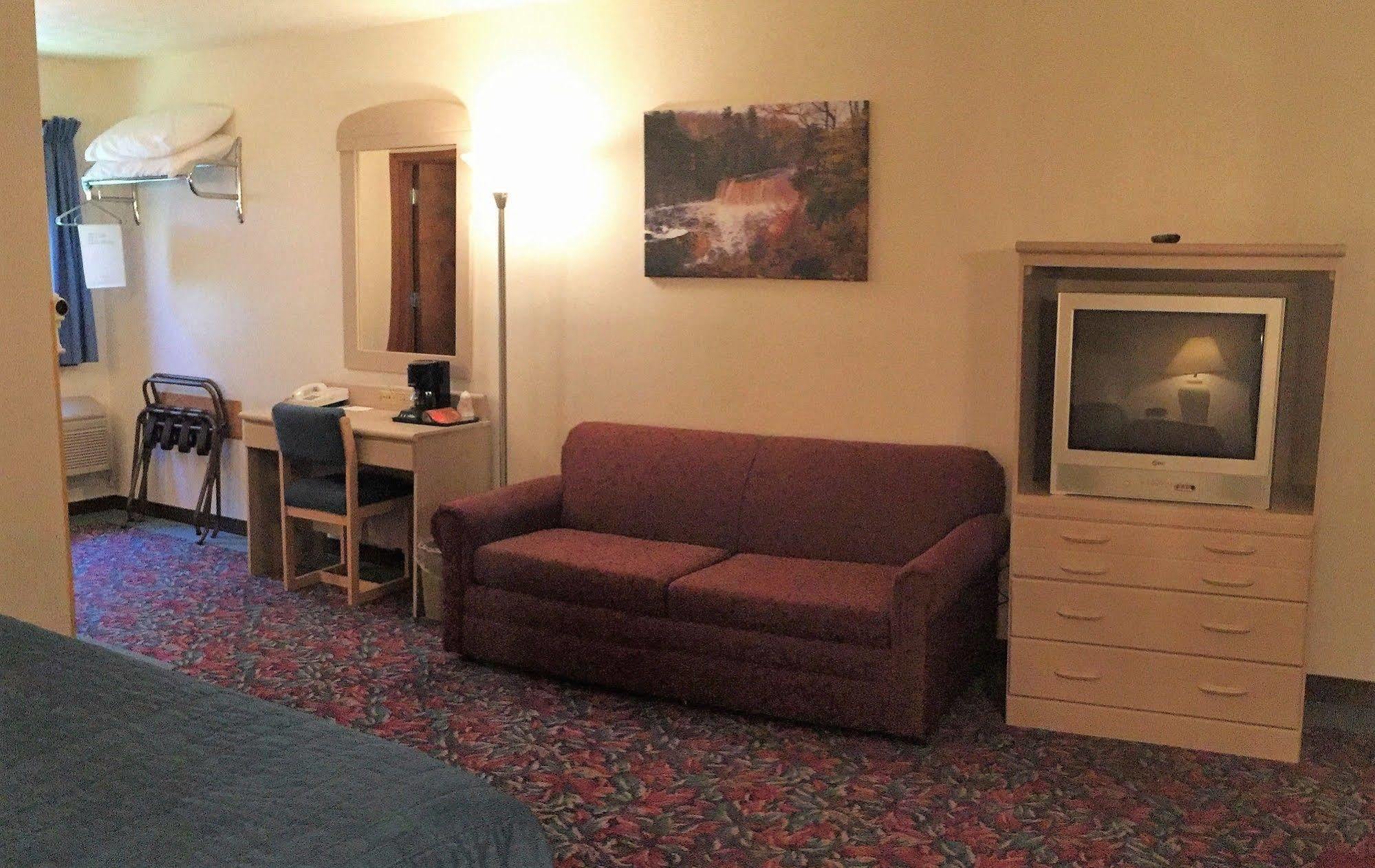 Cedar Motor Inn Marquette Eksteriør bilde