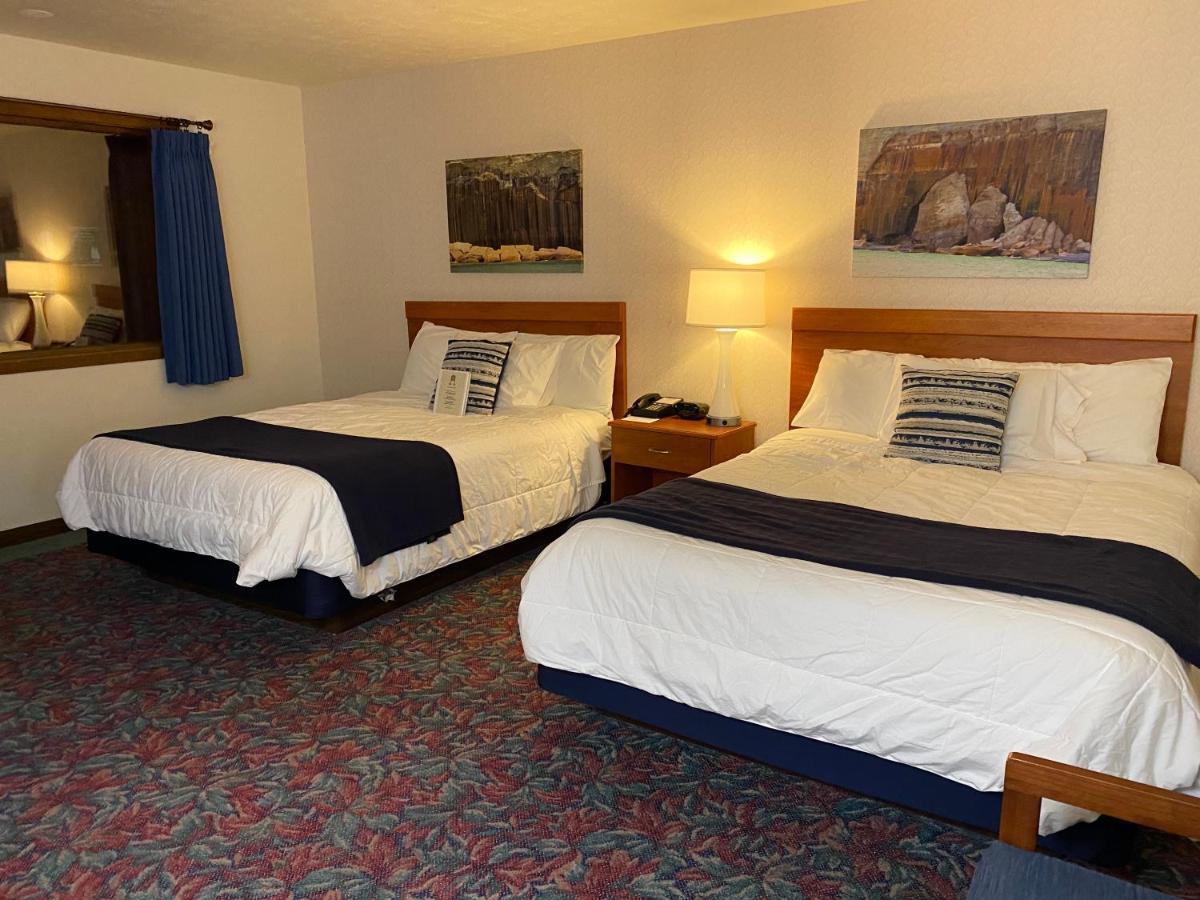 Cedar Motor Inn Marquette Eksteriør bilde